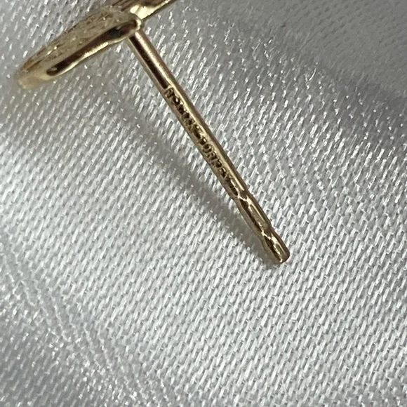 14k Yellow Gold Hand of Hamsa Earrings - Picture 4 of 4